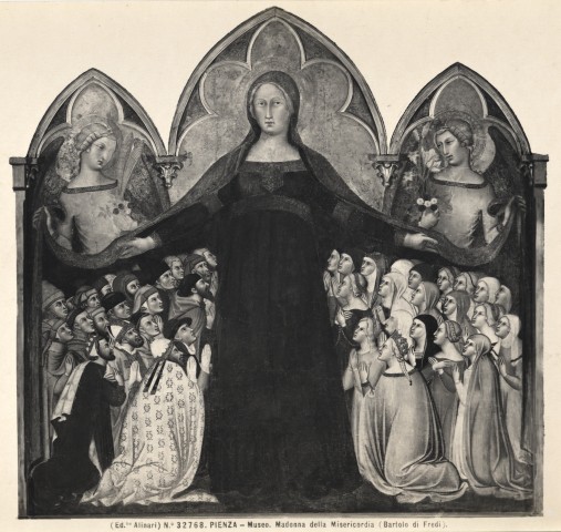 Alinari, Fratelli — Pienza - Museo. Madonna della Misericordia (Bartolo di Fredi). — insieme
